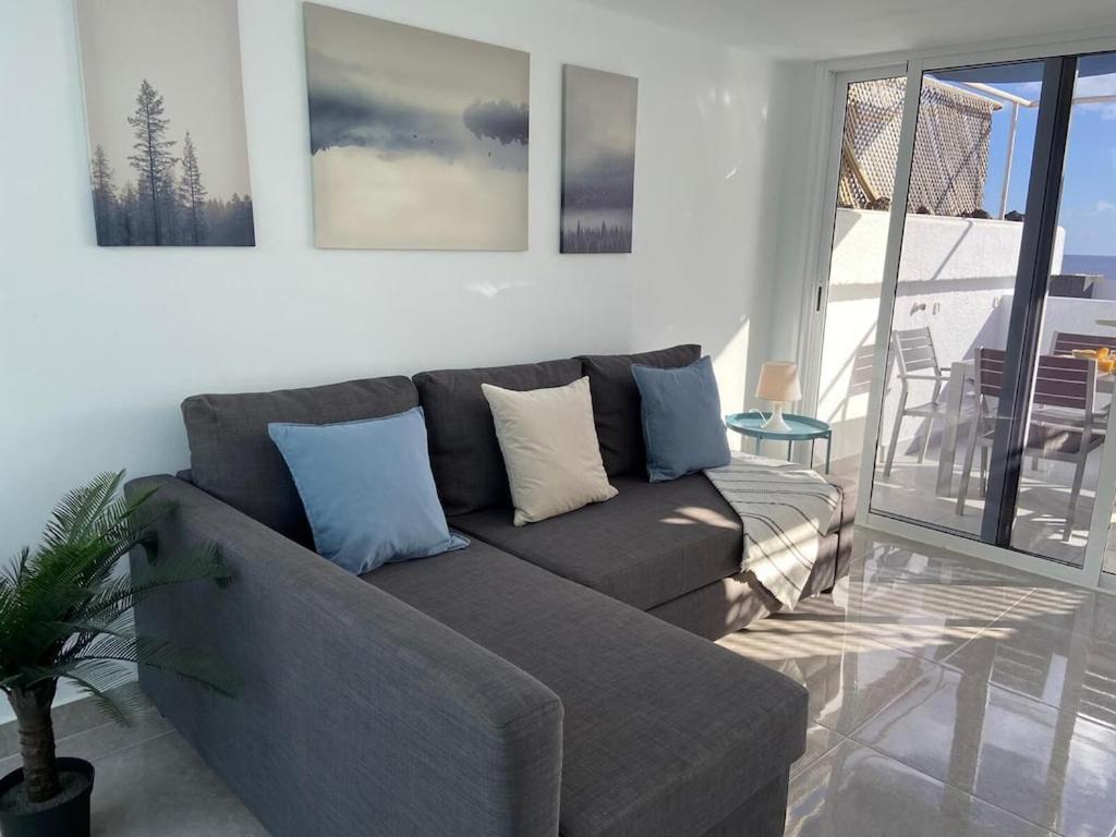 Stunning 2 Bedroom 2 Bathroom 2 Minutes To