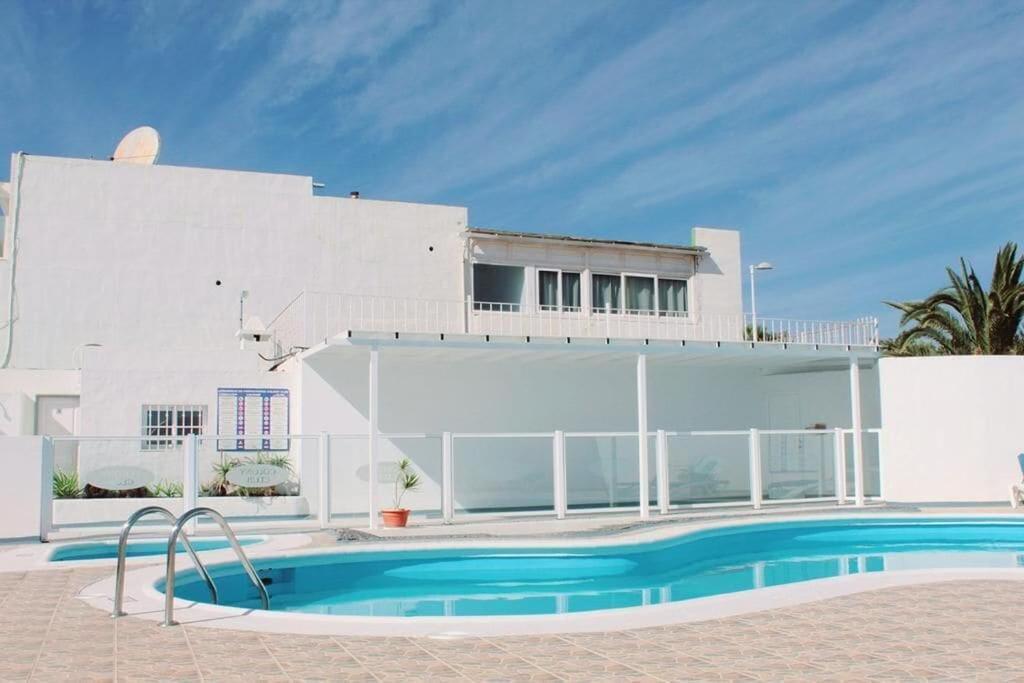 Stunning 2 Bedroom 2 Bathroom 2 Minutes To