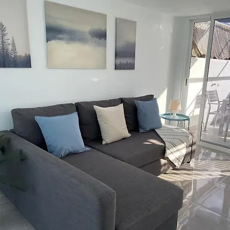Stunning 2 Bedroom 2 Bathroom 2 Minutes To Beach Puerto del Carmen  Exterior photo