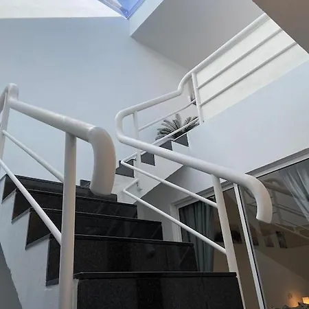 Stunning 2 Bedroom 2 Bathroom 2 Minutes To Beach Puerto del Carmen  Exterior photo
