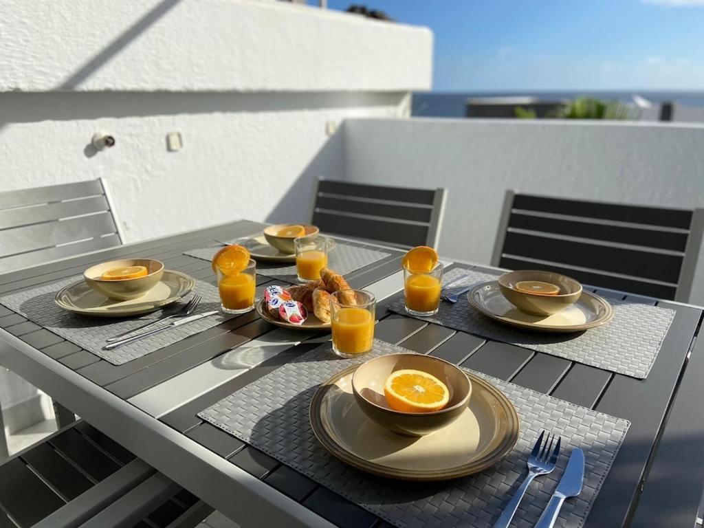 Stunning 2 Bedroom 2 Bathroom 2 Minutes To Puerto del Carmen (Lanzarote)